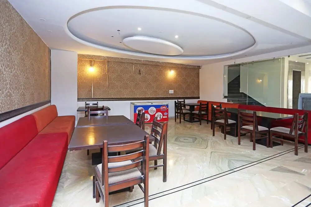 OYO 3095 Hotel Jai Mahal