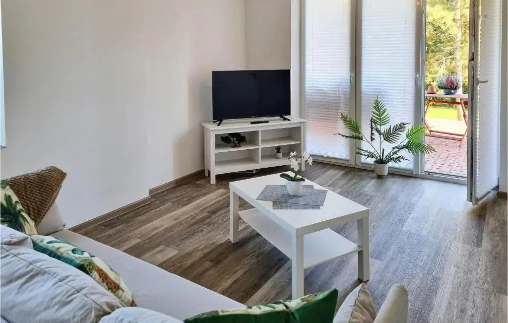 Amazing Apartment in Passow OT Charlottenho With Wifi and 1 Bedrooms