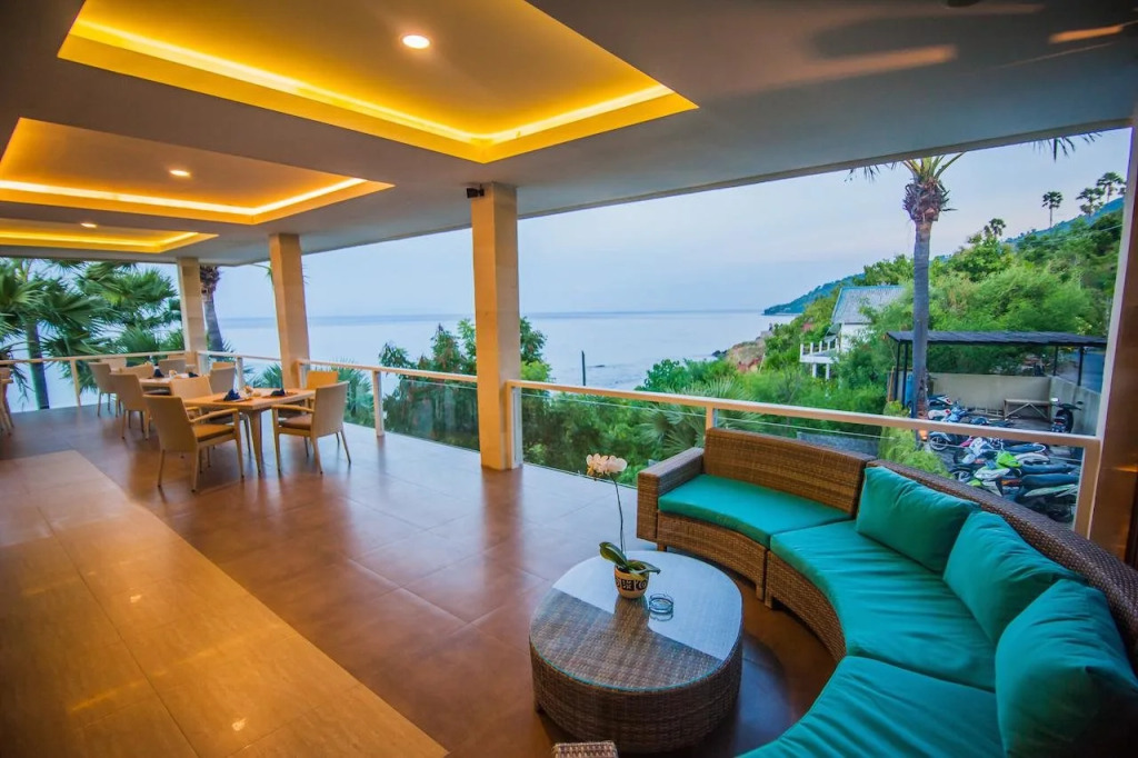 Ibus Beach Hotel