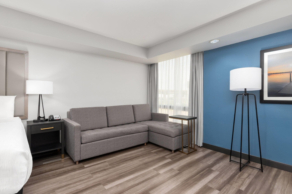 La Quinta by Wyndham Dallas I-35 Walnut Hill Ln