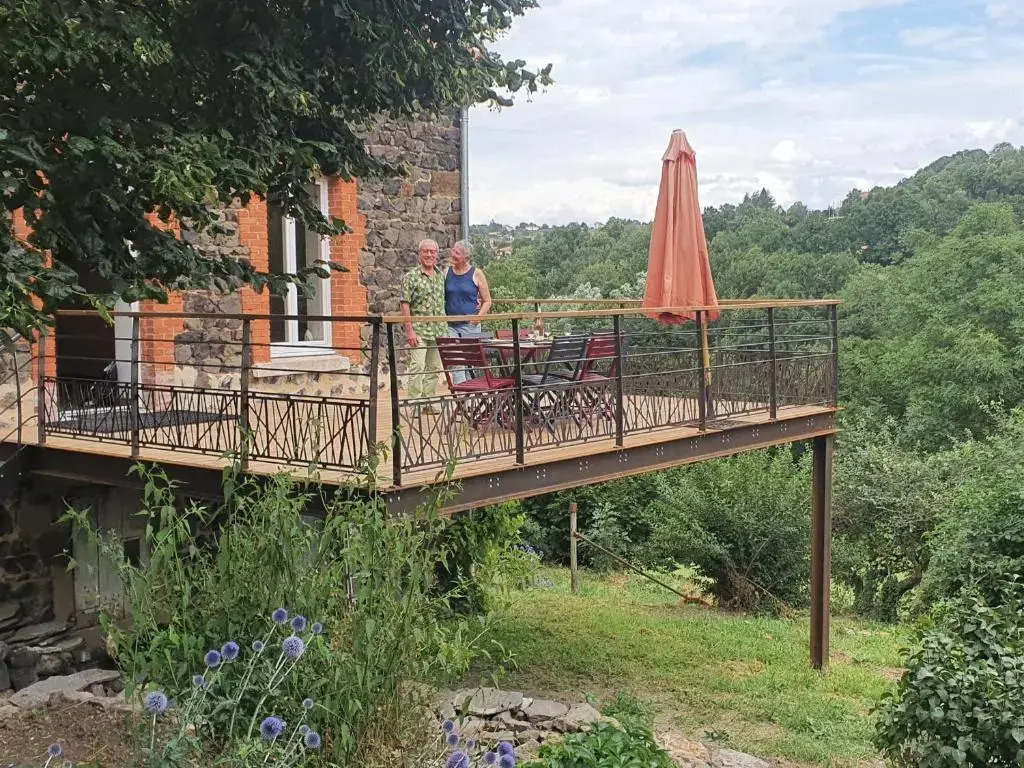 Gîte charmant avec terrasse et wifi au Puy-en-Velay - FR-1-582-331
