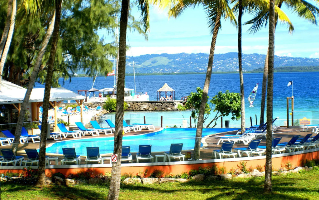 Studio dans Résidence Hotelière aux 3ilets Pointe du bout Résidence la Marina Carayou