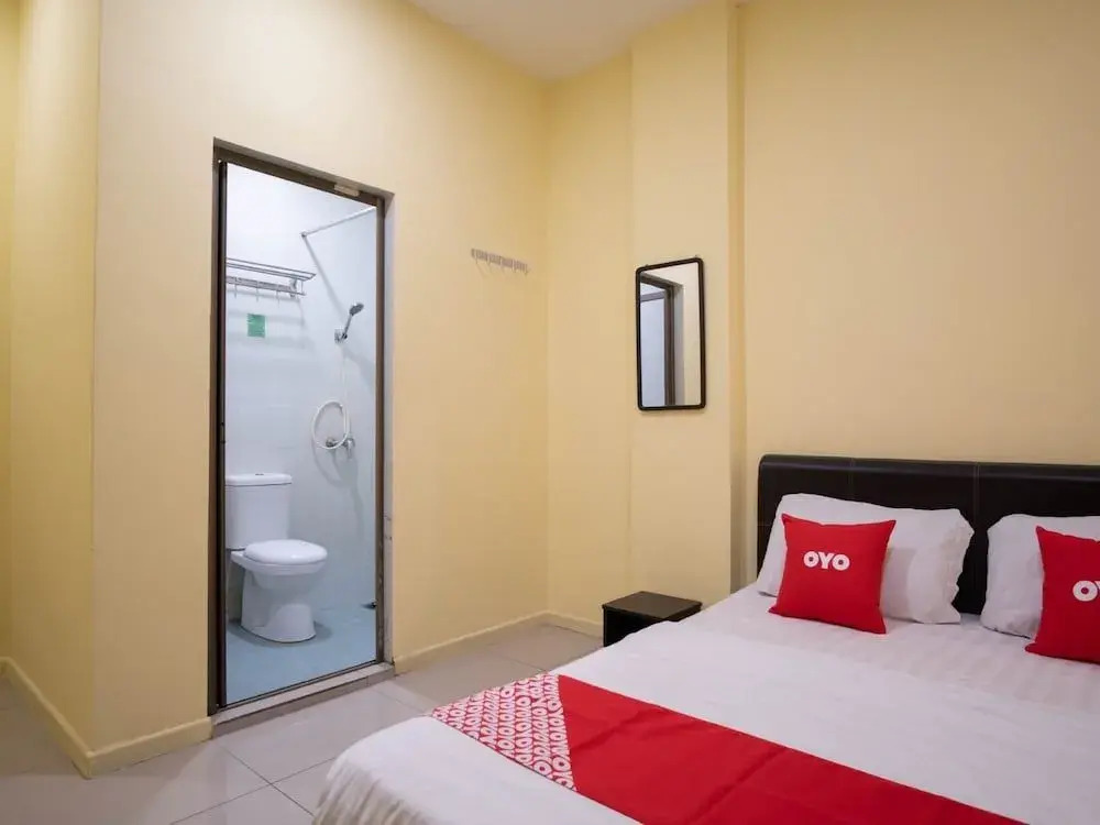 OYO 89453 PP Hotel