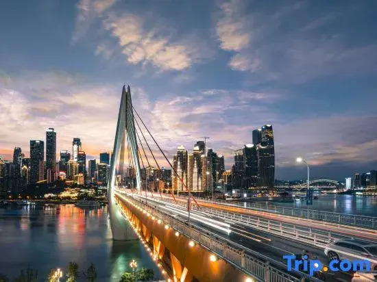 Monet Island River View Homestay (Jiefangbei Hongyadong Branch)