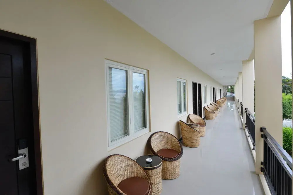 Amazing Beach Resort Palu