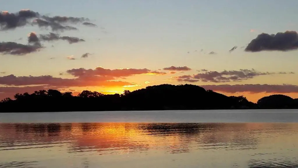 Waters Edge Holiday Home