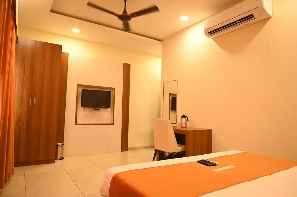 Hotel Embassy