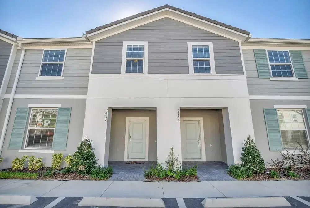 7439 Oakmoss Loop