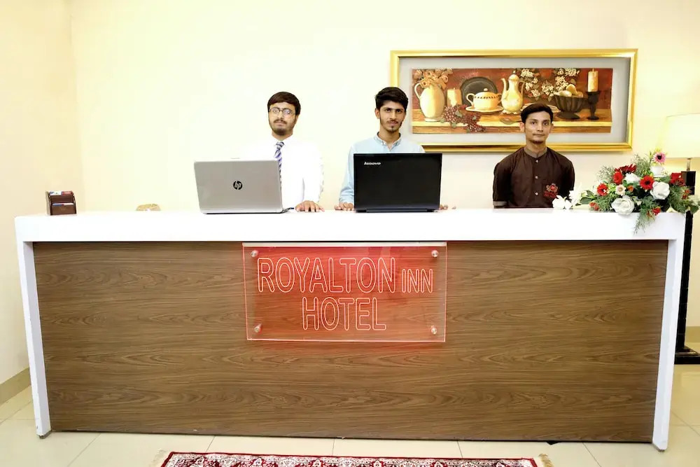 Royalton Inn Hotel - Gulberg