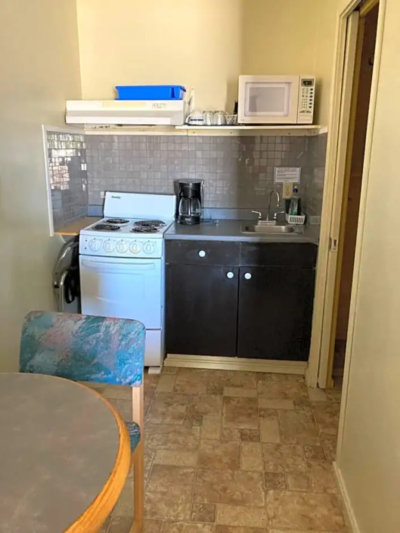 Taber Motel