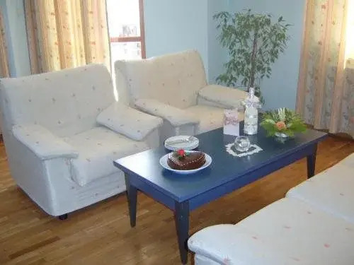 Glazne Hotel