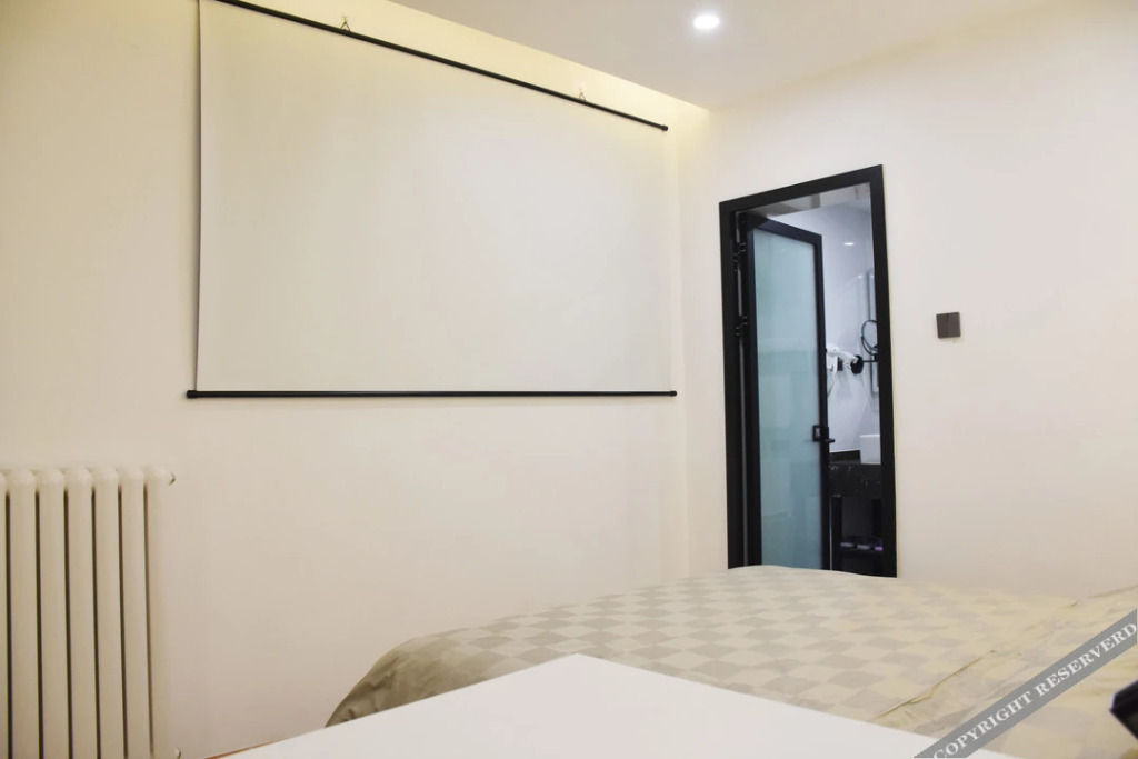 SpaceBox Hotel