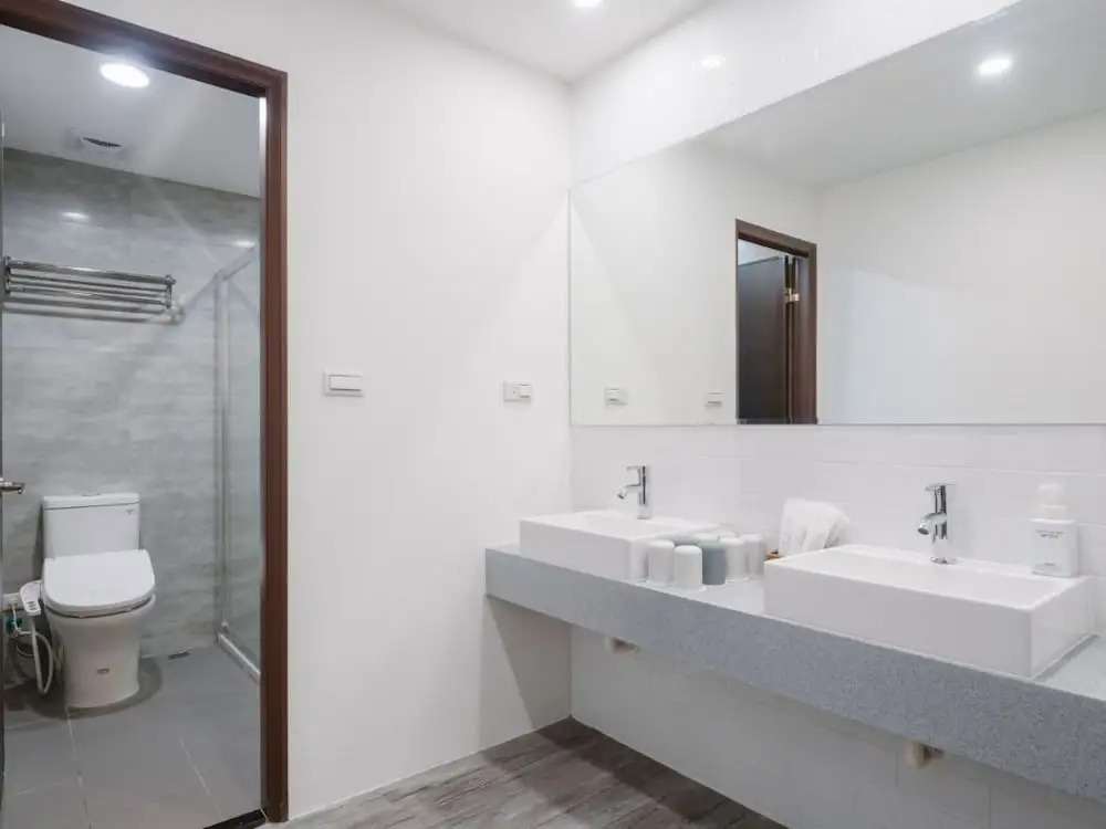 W11 Homestay