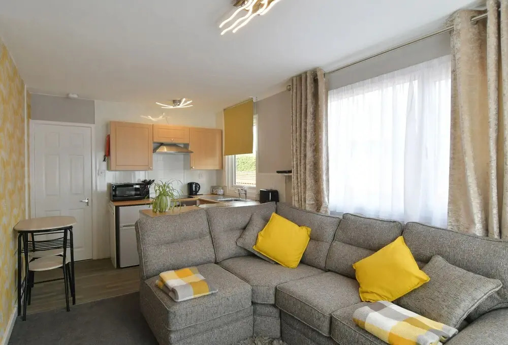 Pet friendly sleeps 3 Chalet Bridlington free elec