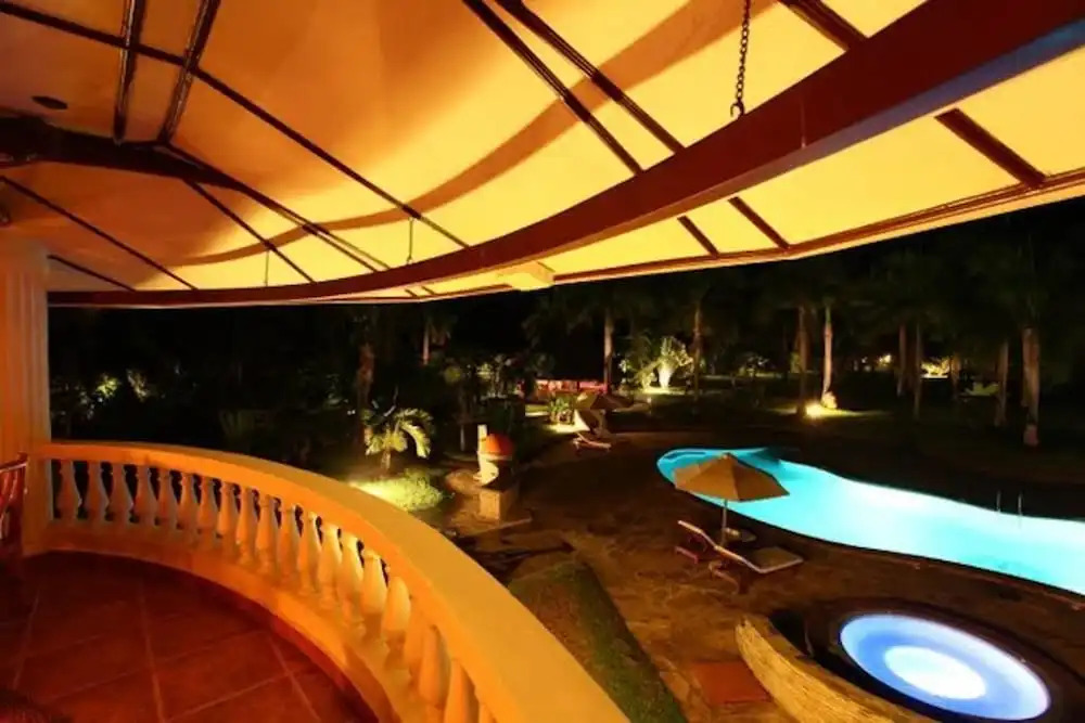 Sunset Villa Resort