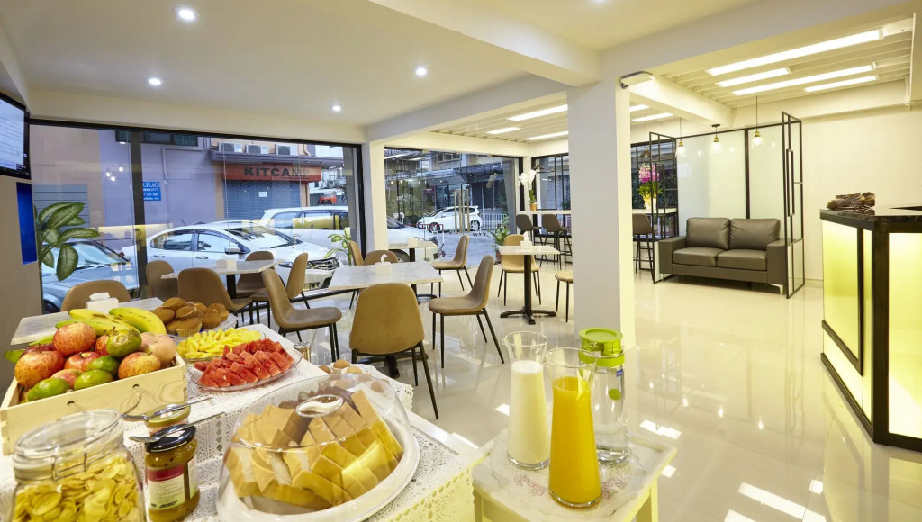 Le Bonheur Poshtel