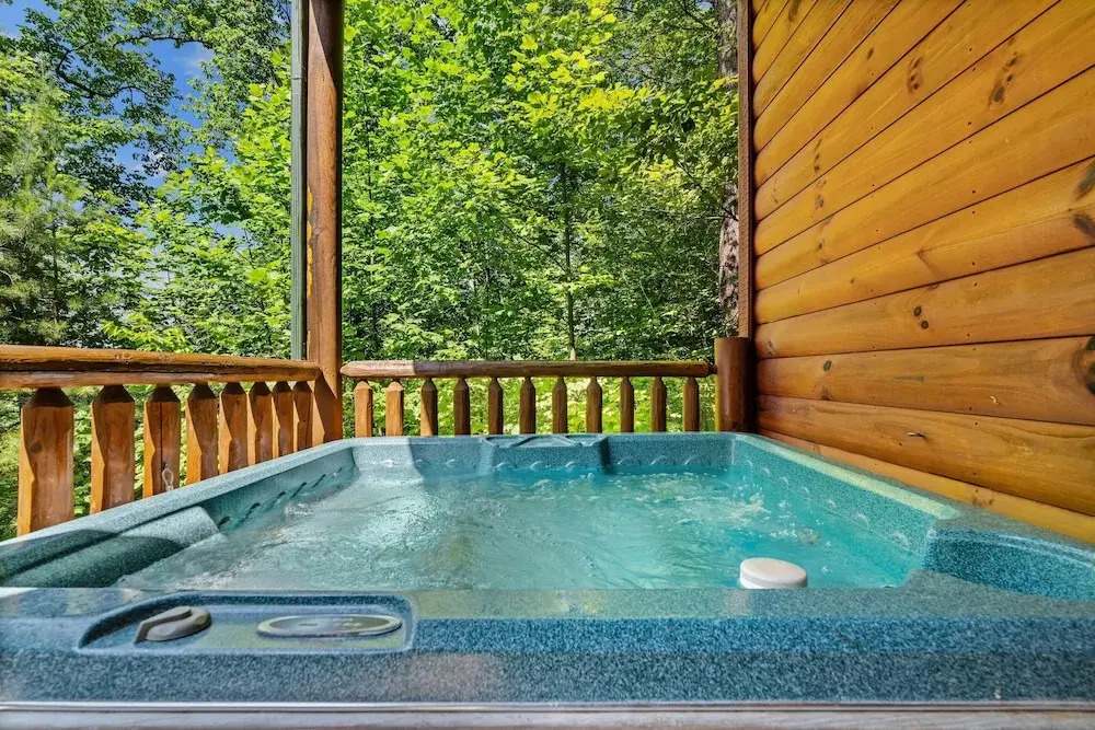 Luxurious Nine Bears Home Minutes Away to Gatlinburg by Redawning