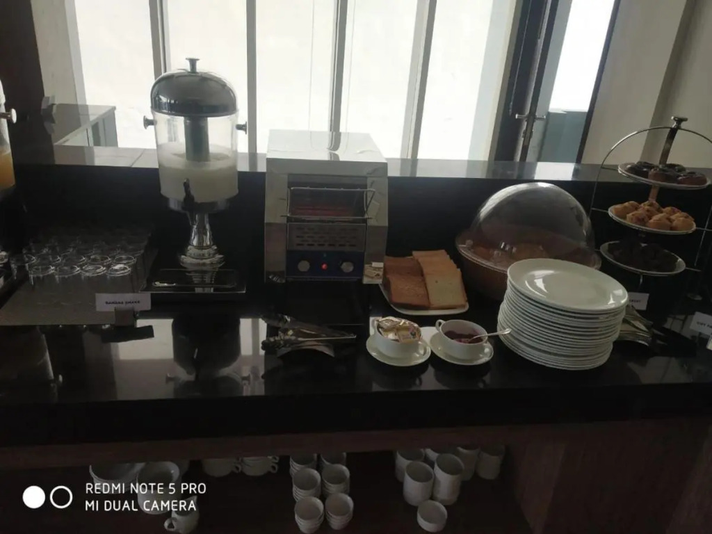 Hotel Le Lotus Grand Varanasi