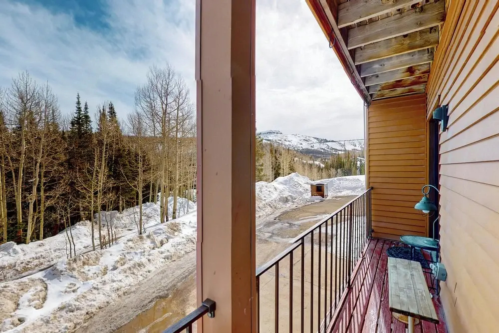 Mtn-view Brian Head Corner Studio w/ Balcony