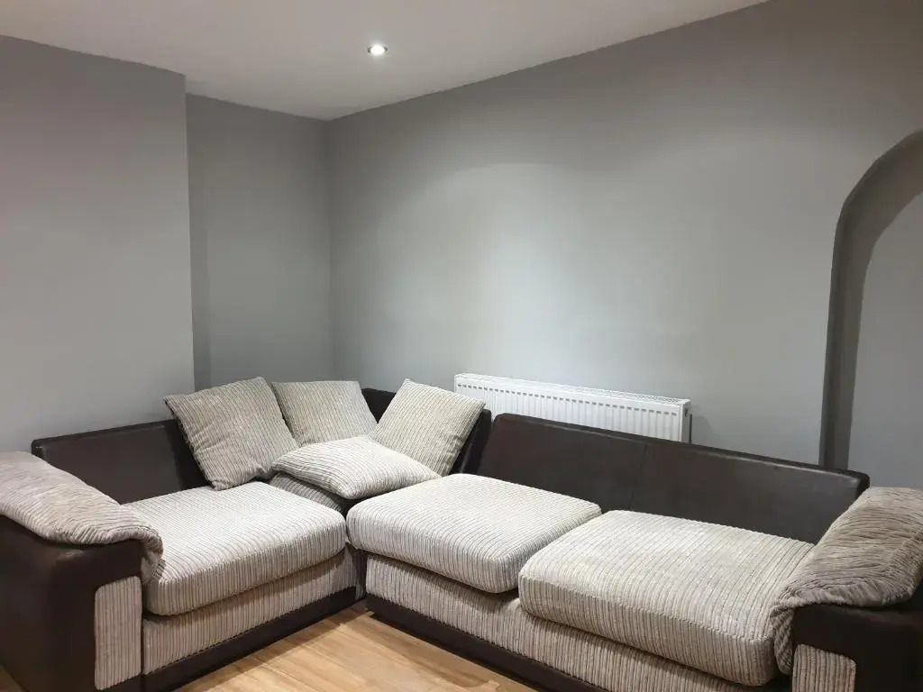 Lovely 1 Bedroom Flat High Barnet 3 Mins Away (Adults Only)