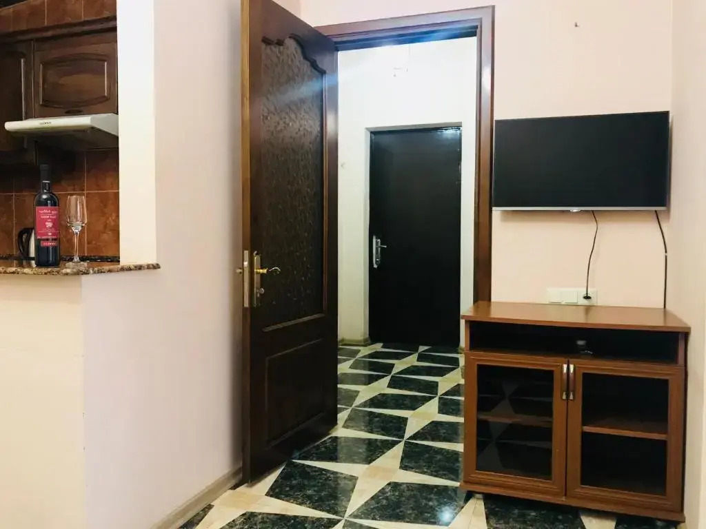 APARTMENT-68