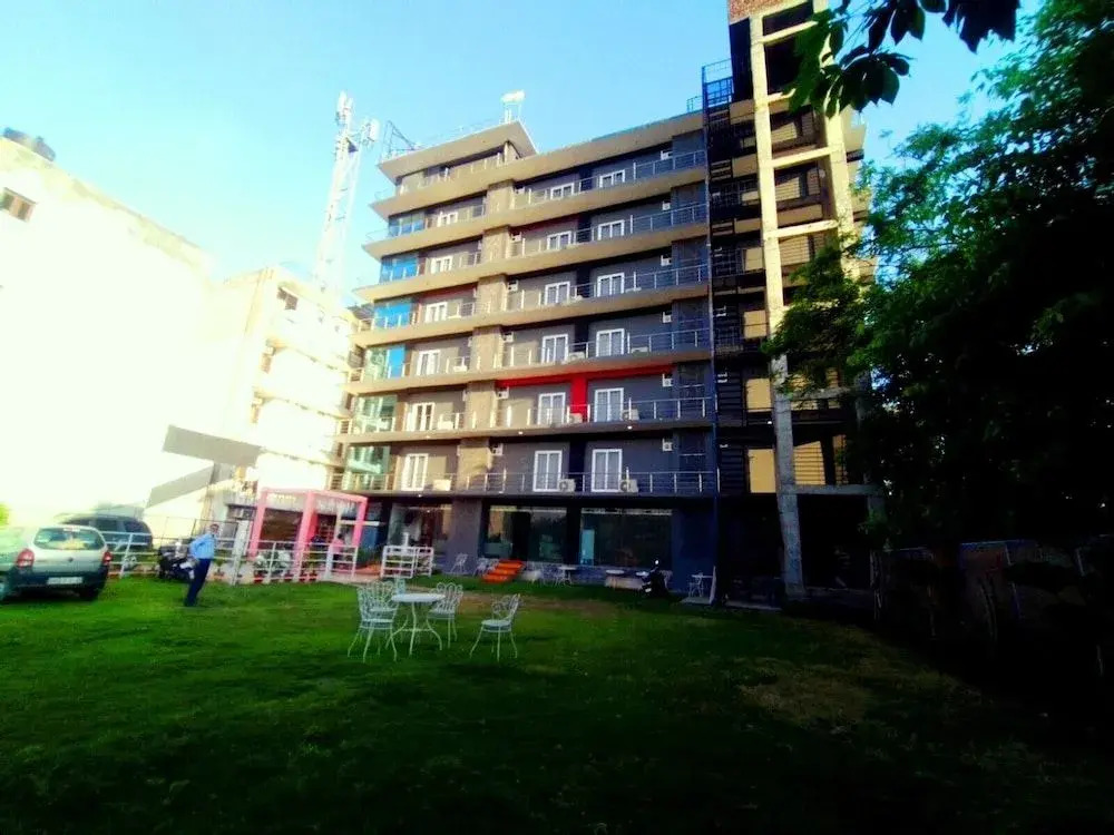 Hotel Aarkay Palace
