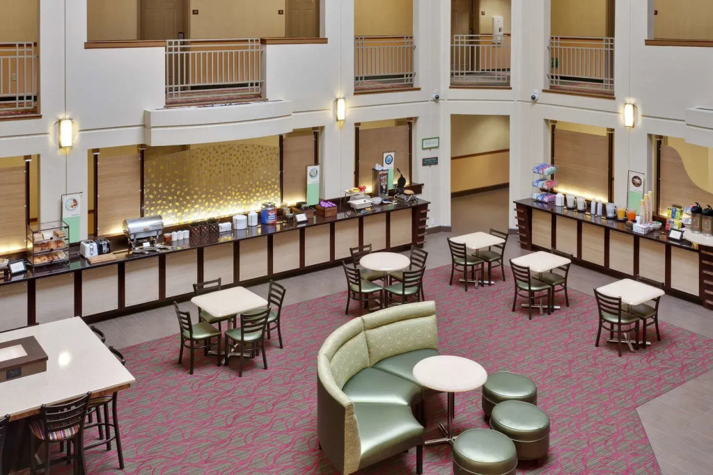 Country Inn & Suites by Radisson, San Carlos, CA