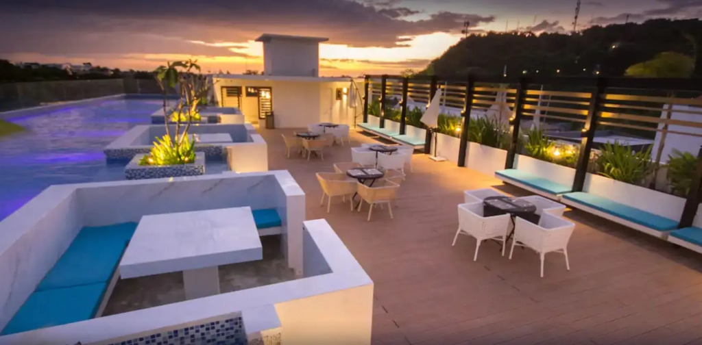 Ferra Hotel and Garden Suites