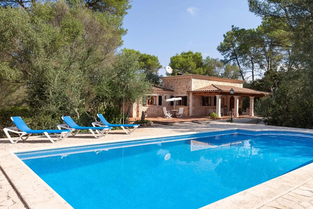 Sa Rota de Can Blan by Sealand Villas