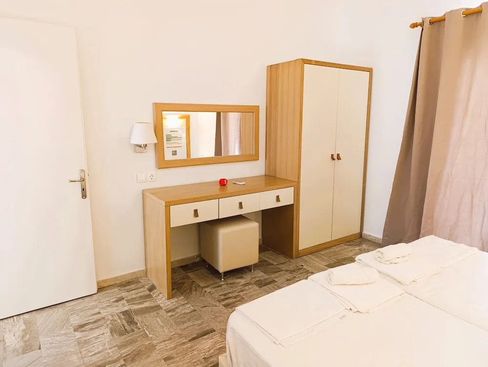Ever Green beach Apartments