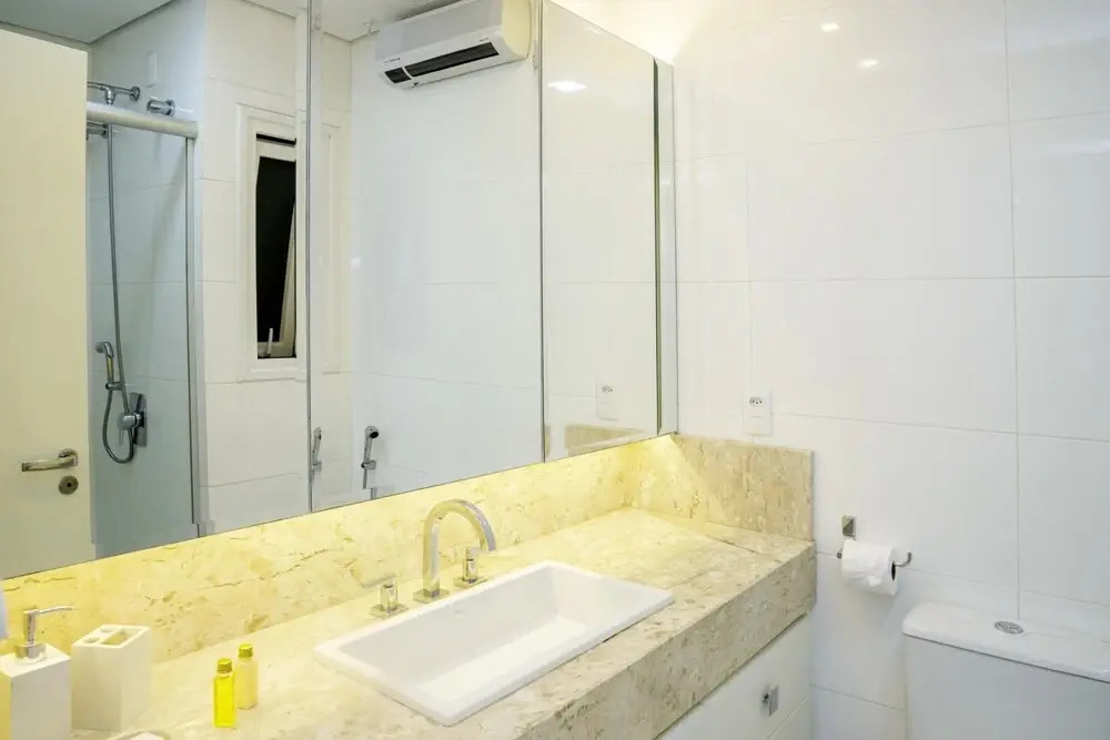 Apartamento Amplo e Muito bem Decorado na rua da Aldeia do Papai Noel