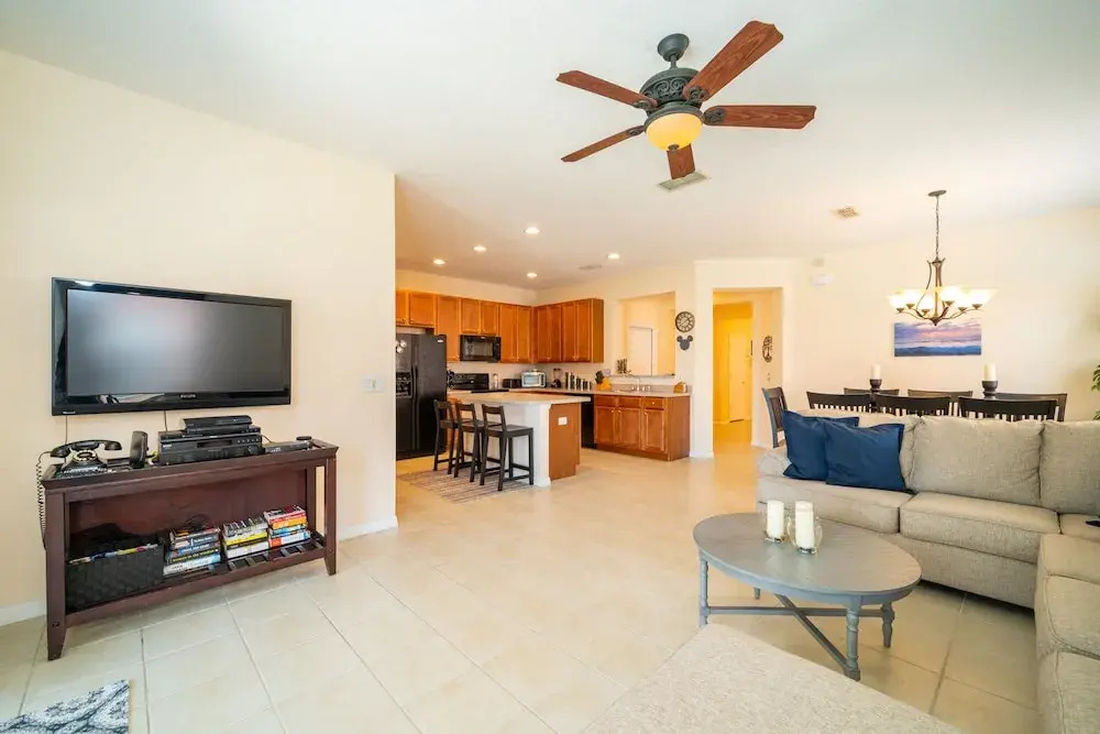 950-Luxury Gated Resort Pool Games Rm-Water View