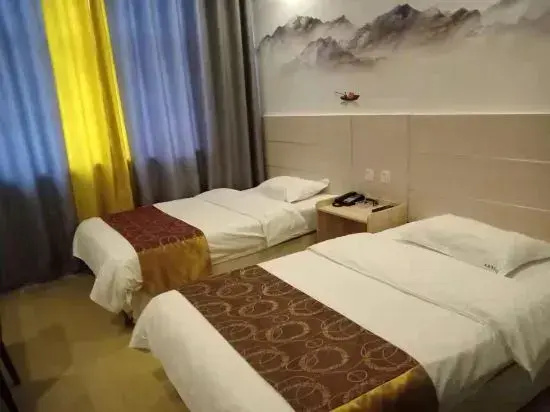 Zhoukou Meijing Business Hotel
