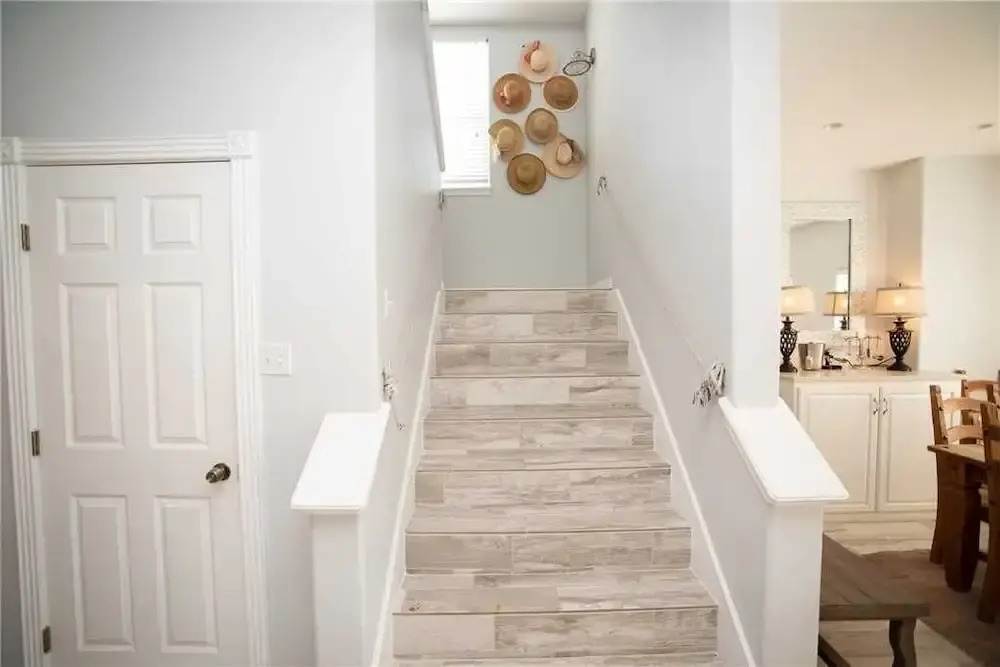 228 Mustang Royale - 4 Br Home