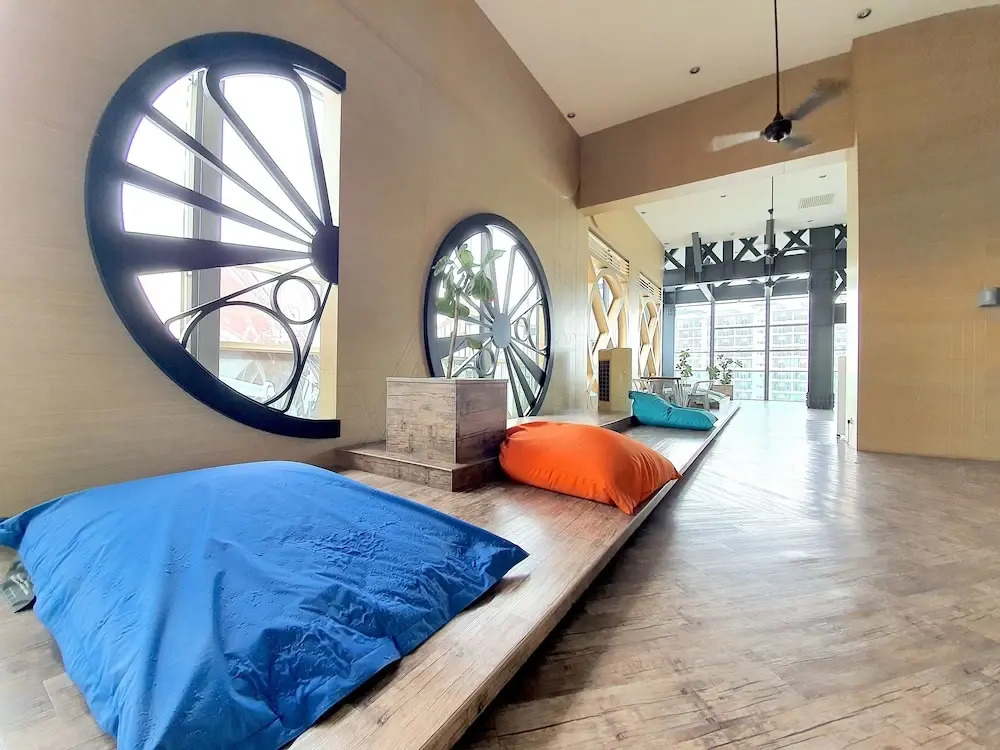 Verve Suite KL Designer Apt by BeeStay