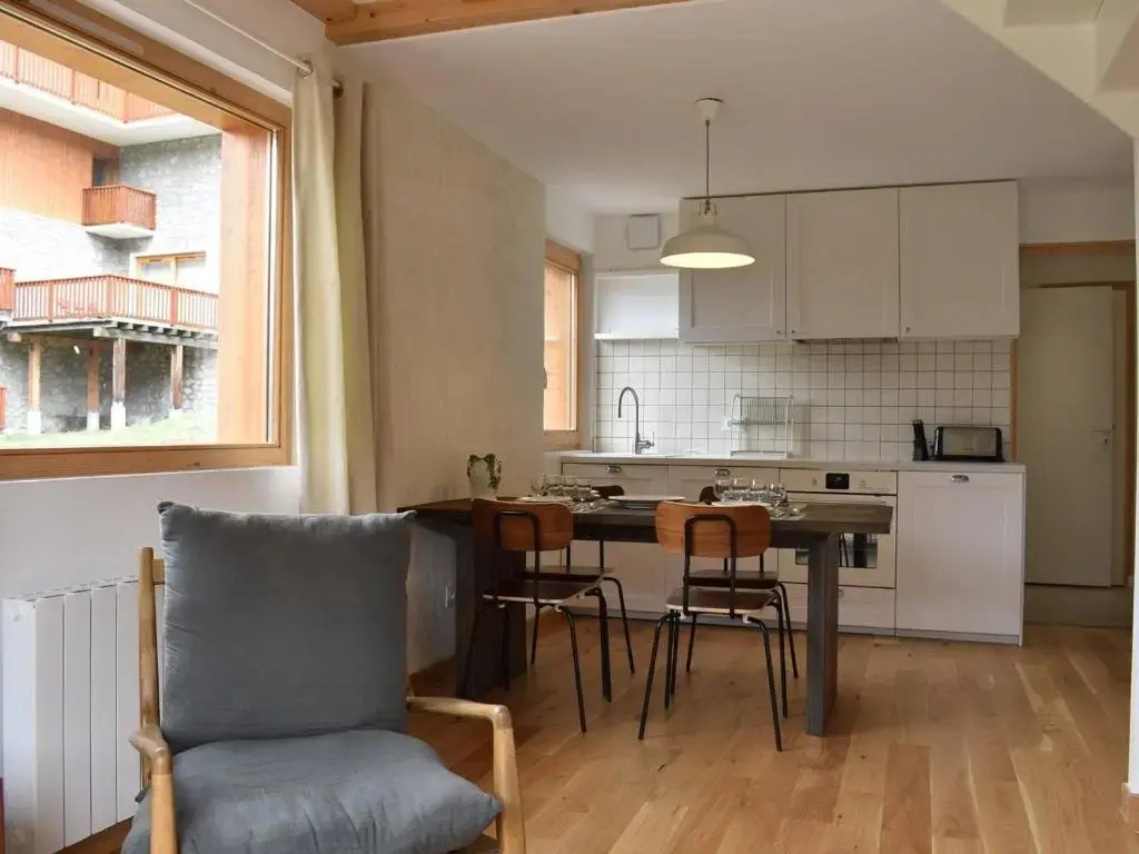 Appartement Méribel, 4 pièces, 6 personnes - FR-1-180-176