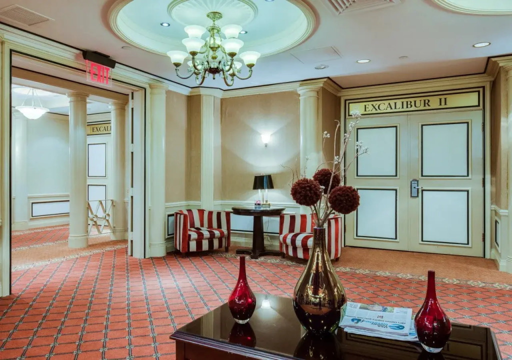 Avalon Hotel