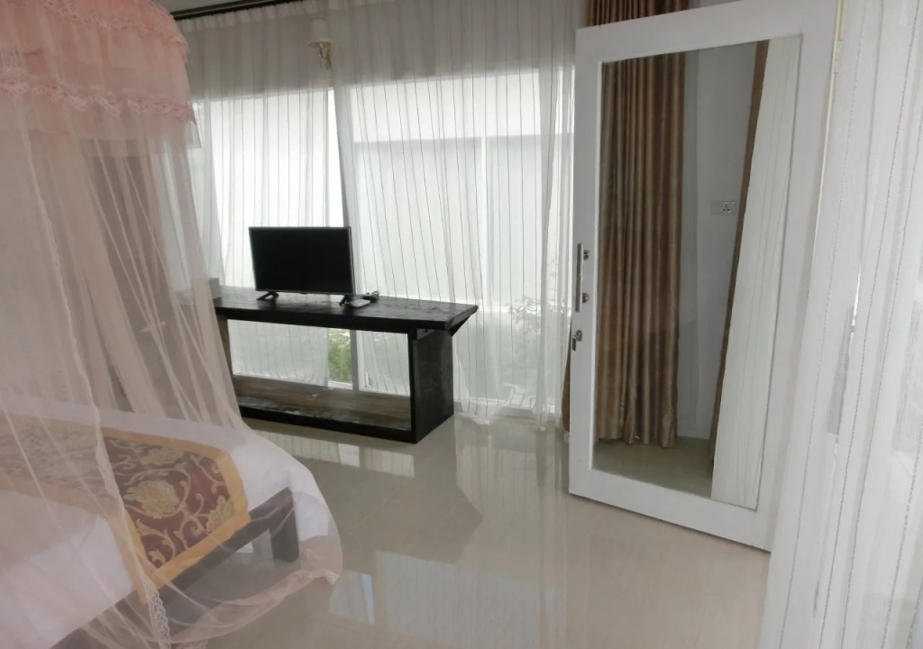 Lombok Holiday Hotel
