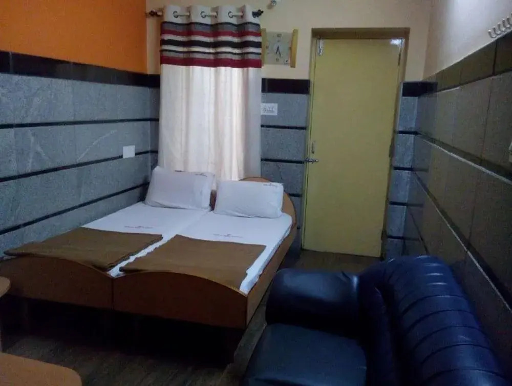 Rathna Mahal Residency
