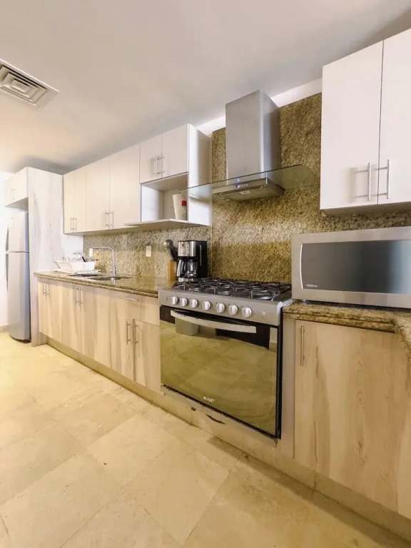 Apartamento Espacioso con Vista al Mar
