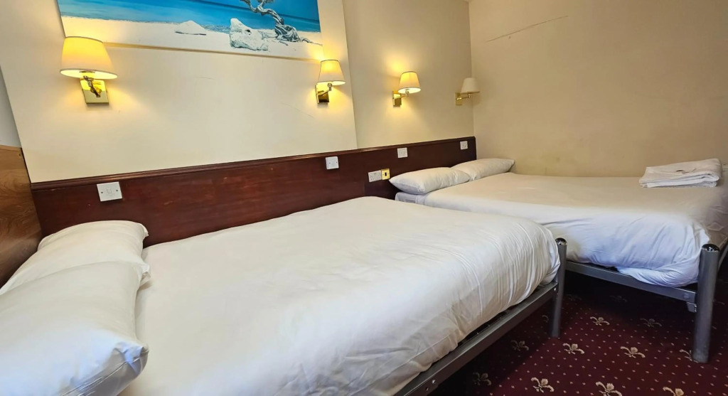 Hyde Park Court Hotel