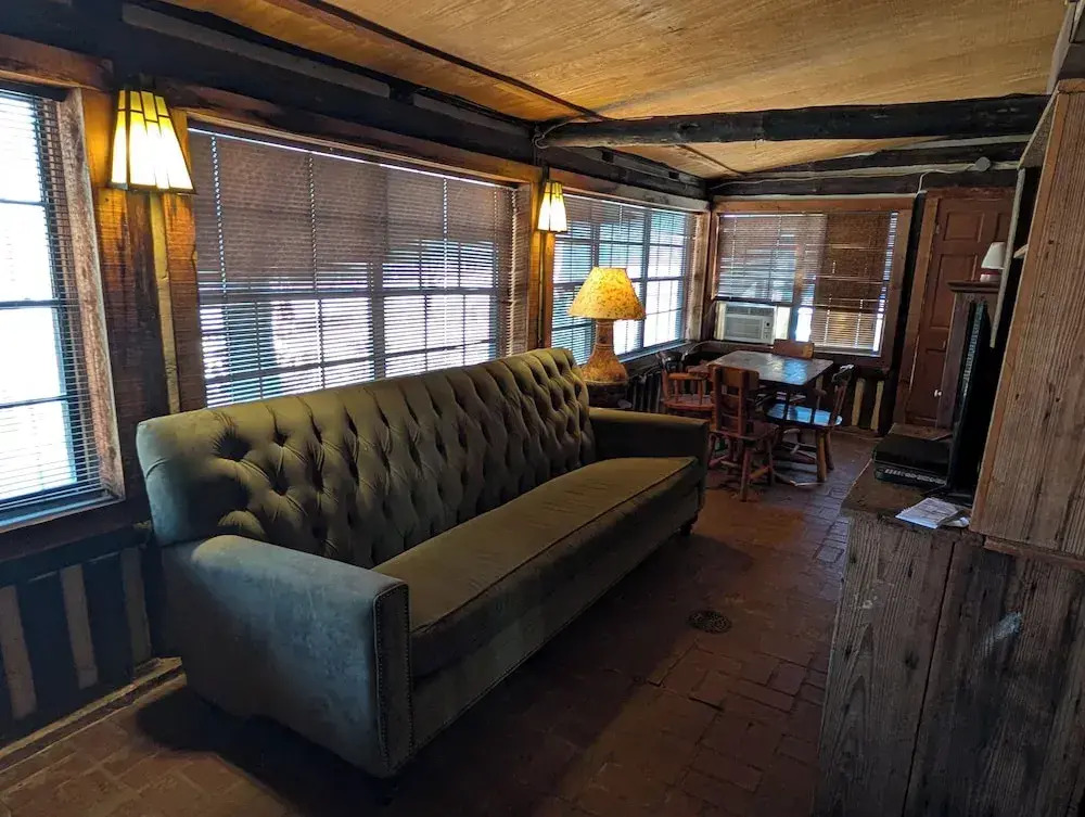 Cedarvale Cabins Turner Falls