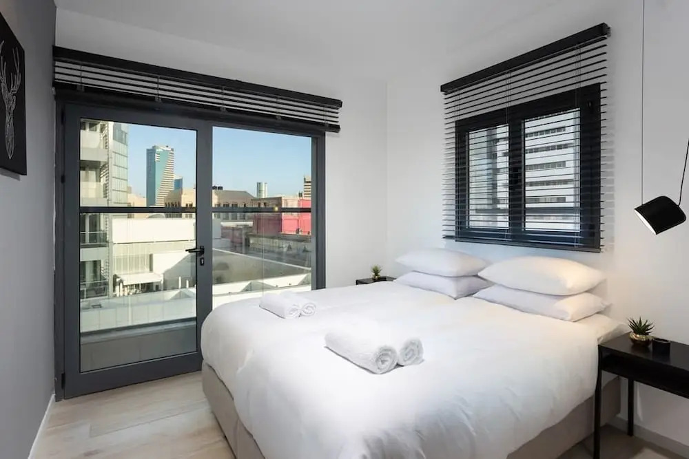 3BR Penthouse on Rothschild by HolyGuest