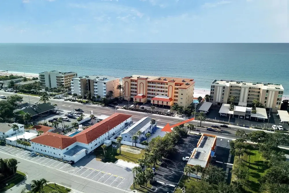 New Listing! Shoreside - Walk To Waves 1 Bedroom Condo
