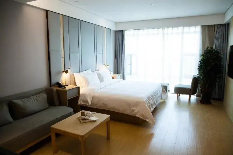 Ji Hotel Lanzhou West Railway Station North