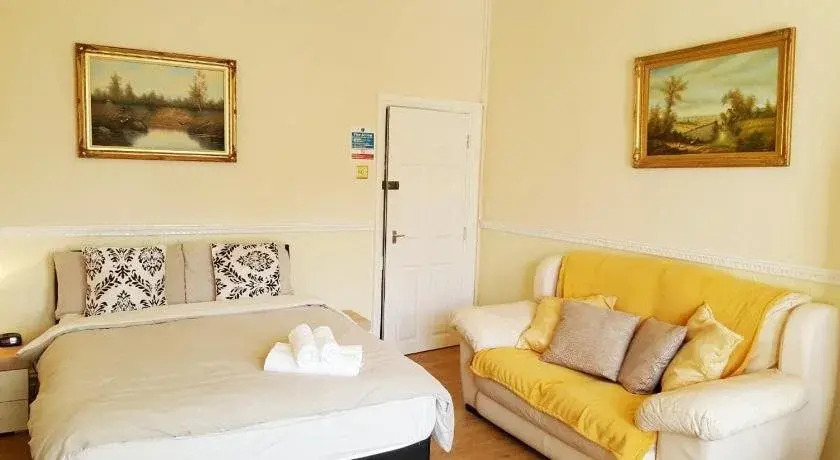 Parkview Hotel And Guest House