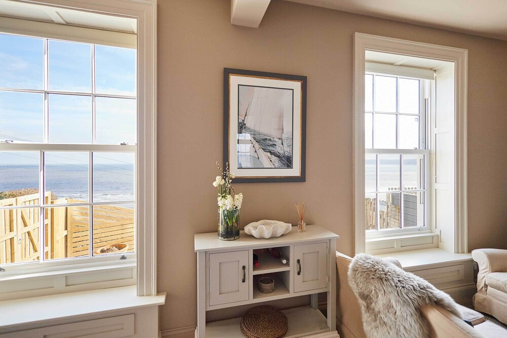Host and Stay Sea View