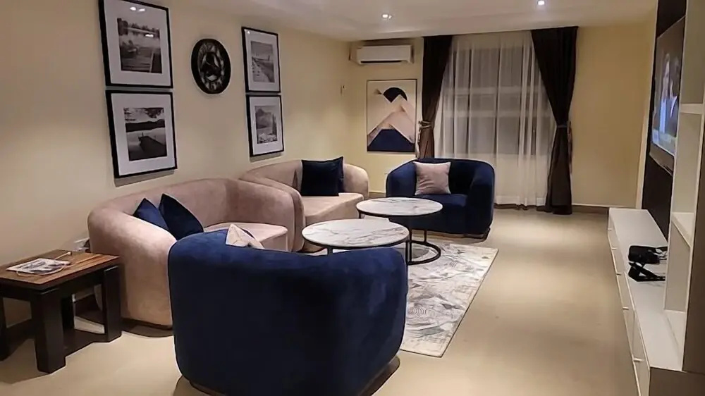 Westmac Hotel and Apartments