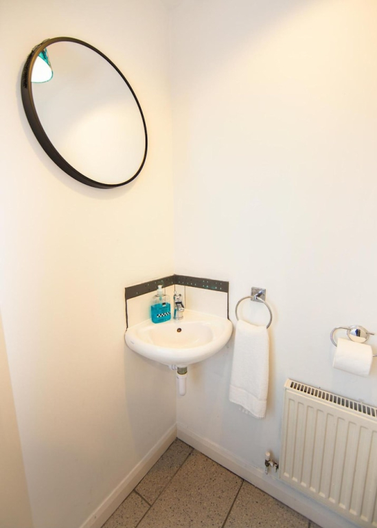 Stylish Town House - Located Close to Derby Centre