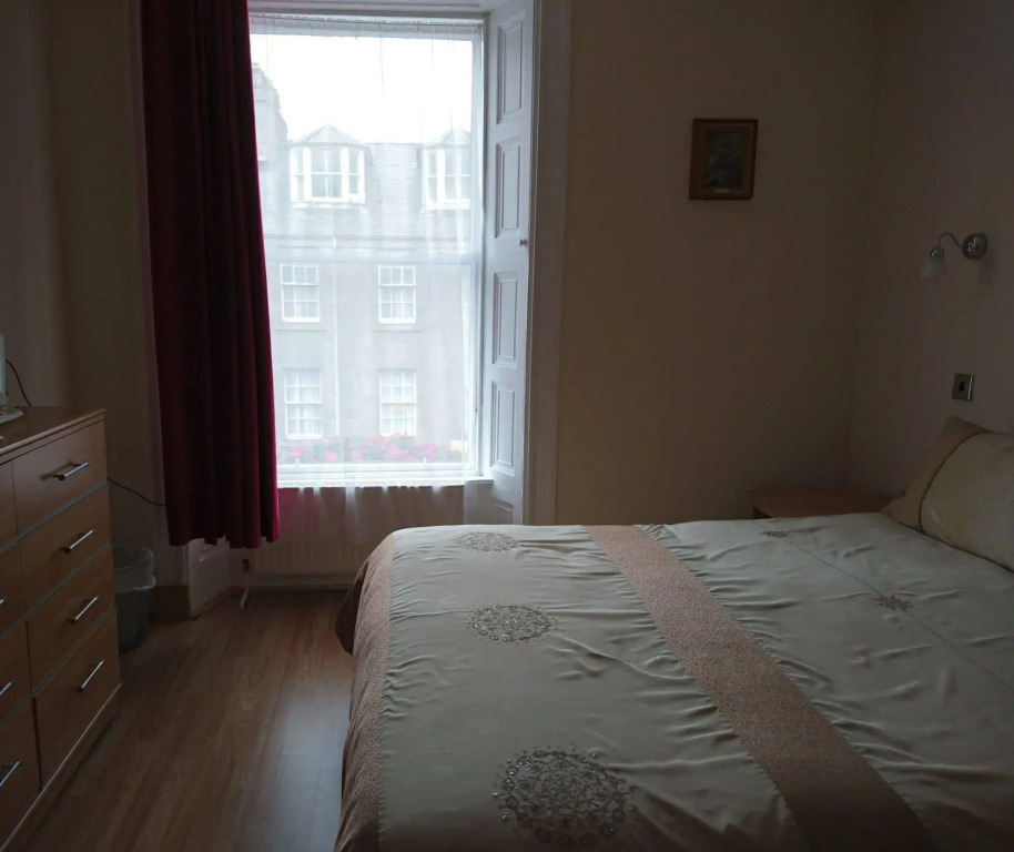 Dee Hotel